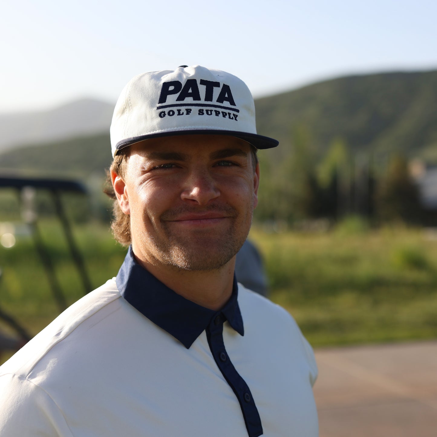 Heritage Pata Hat - Off-White and Navy